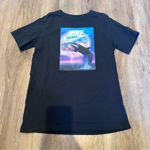 Nike Boys graphic tshirt
